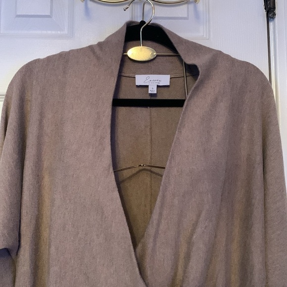Encore Tan Sweater Size S - Picture 2 of 9